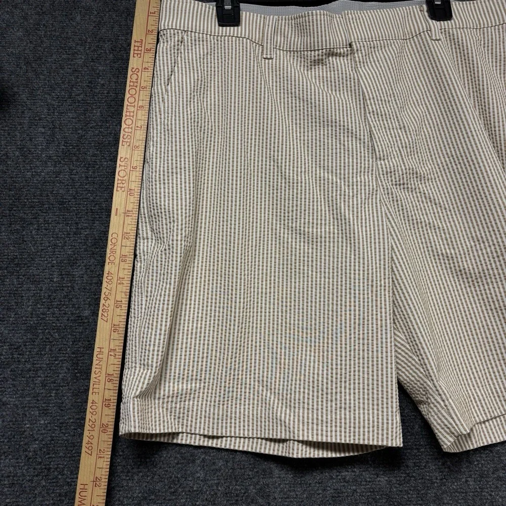 Nike Dri-FIT Golf Shorts 38 Khaki Seersucker Stripe‎ Stretch 8